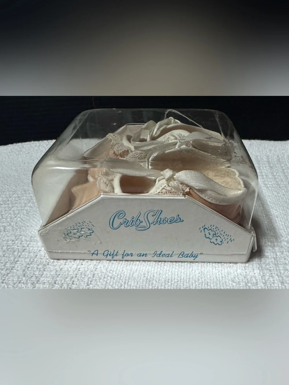 Vintage Mrs. Day's Ideal Baby Shoes Co. Style 63 Color cream Size 1
